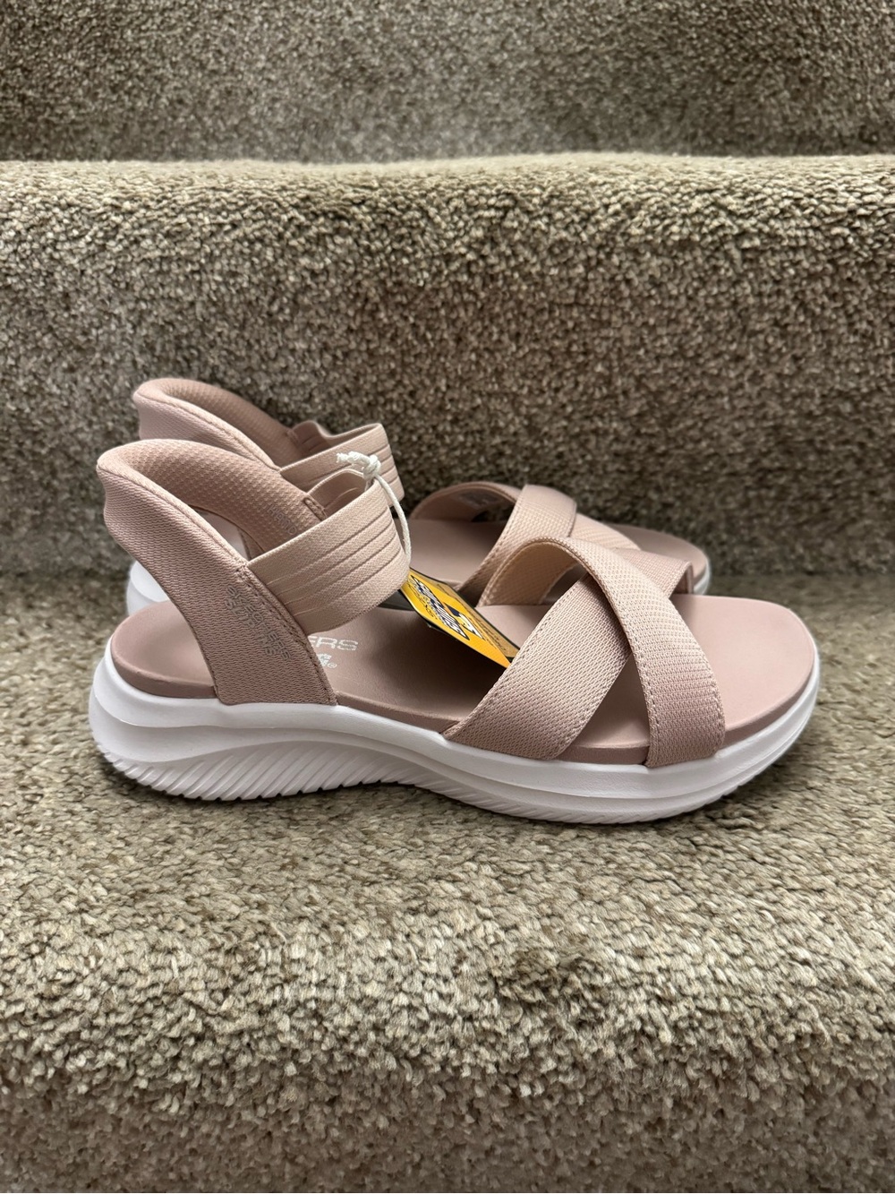 Skechers Women's Hands Free Slip-ins Sandals in blush Size 7 - NWT - Picture 2 of 6